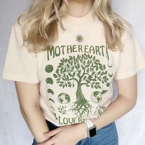 Mother Earth NWT Sustainable‎ Tee